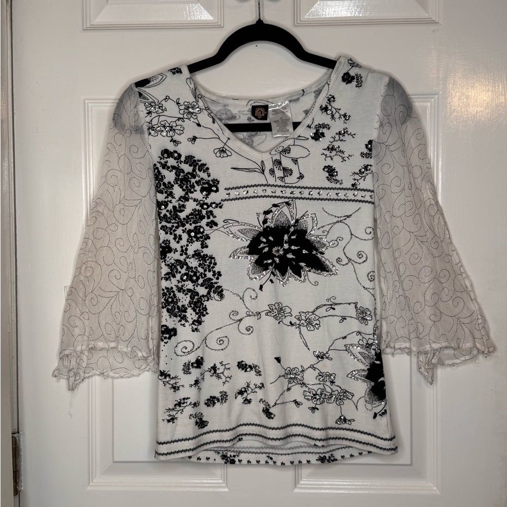 Chic Black and White Floral Women's Blouse